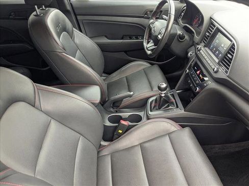 Used 2017 Hyundai Elantra Sport image 19