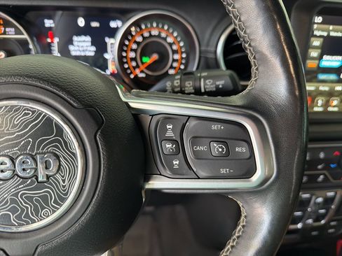 Used 2019 Jeep Wrangler Unlimited Sahara AWD/4WD image 65