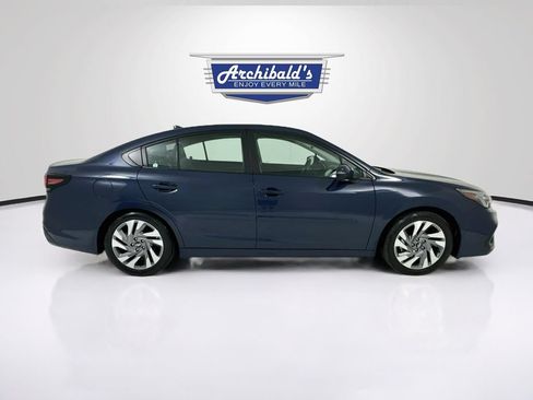 Used 2024 Subaru Legacy Limited AWD/4WD image 9