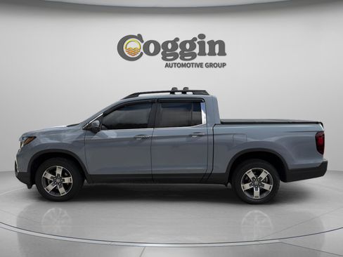 Certified 2024 Honda Ridgeline RTL image 3