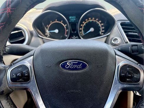 Used 2014 Ford Fiesta Titanium FWD image 14