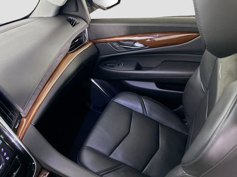 Used 2019 Cadillac Escalade Premium Luxury image 32