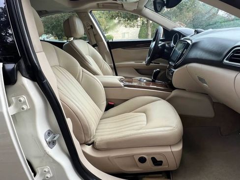 Used 2018 Maserati Ghibli S image 21