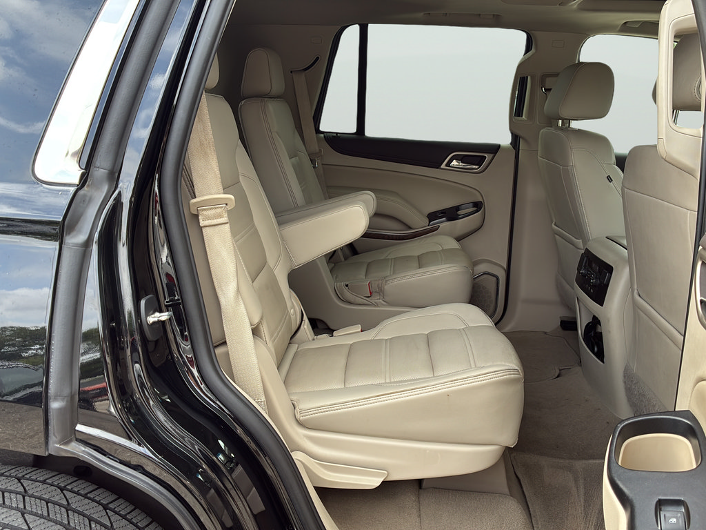 Used 2019 GMC Yukon Denali w/ Denali Ultimate Package RWD image 16