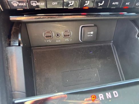 Used 2024 Jeep Grand Cherokee L Laredo AWD/4WD image 20