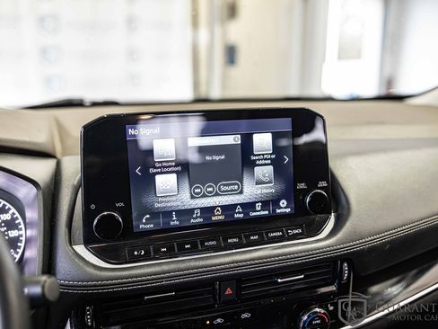 Used 2022 Nissan Rogue SL w/ SL Premium Package image 24