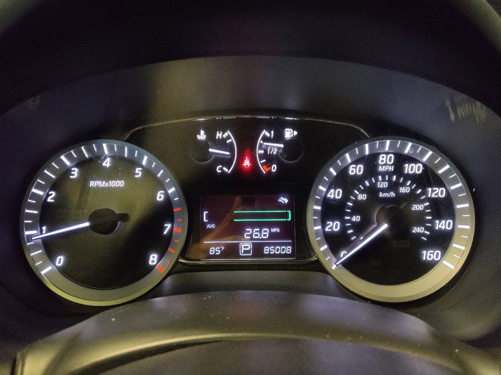 Used 2015 Nissan Sentra SR w/ Navigation Package FWD image 23