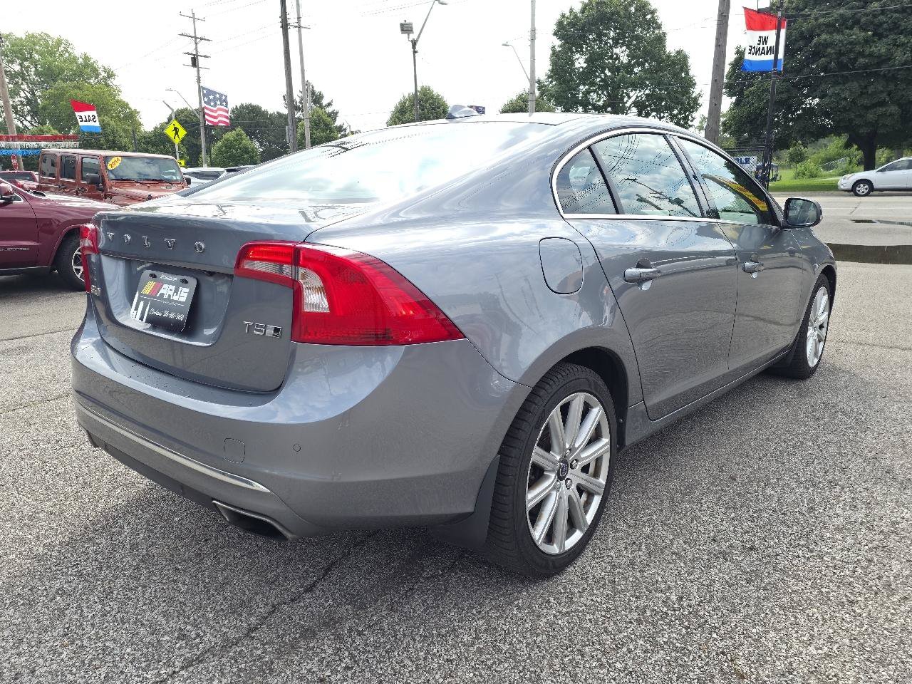 Used 2017 Volvo S60 T5 Inscription AWD/4WD image 5