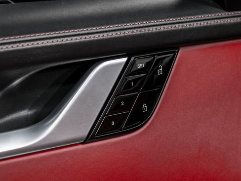 Used 2021 Porsche 911 Turbo S image 10