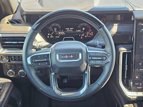 Used 2025 GMC Yukon XL Elevation w/ Elevation Premium Package AWD/4WD image 23
