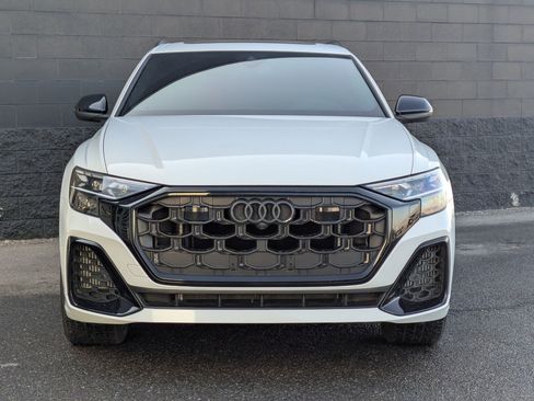 Certified 2024 Audi SQ8 Prestige w/ Prestige Package image 2