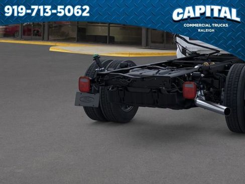 New 2025 Ford F550 4x4 Regular Cab Super Duty image 21