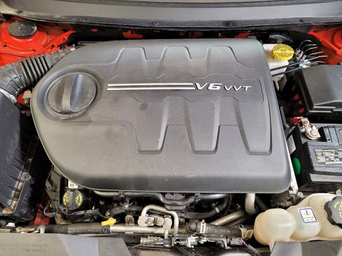 Used 2021 Jeep Cherokee Trailhawk w/ Premium Leather Package image 30