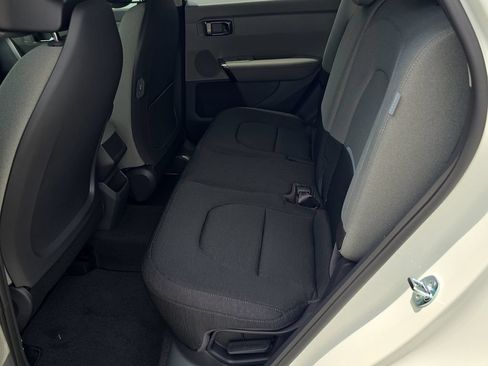 New 2027 Kia Seltos S FWD image 16