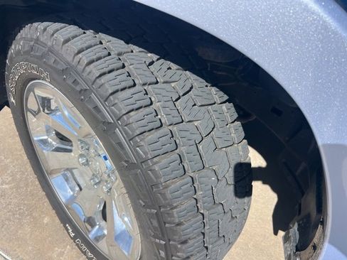 Used 2019 RAM 1500 Laramie image 6