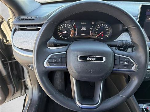 Used 2024 Jeep Compass Latitude AWD/4WD image 13