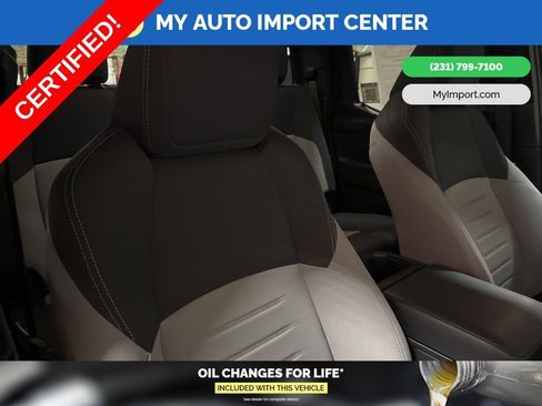 Used 2025 Toyota Tacoma TRD Off-Road image 28