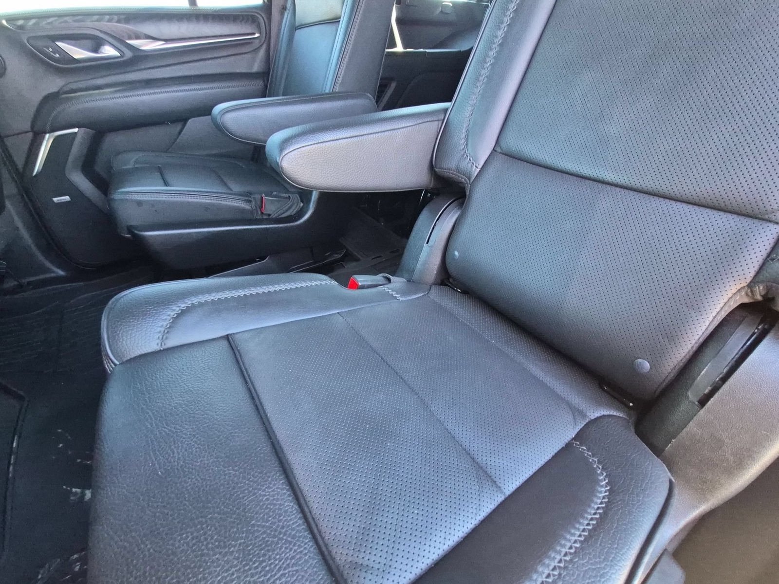 Used 2023 GMC Yukon Denali AWD/4WD image 29