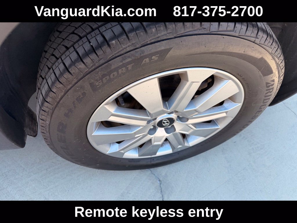 Used 2025 Hyundai Palisade SEL FWD image 9
