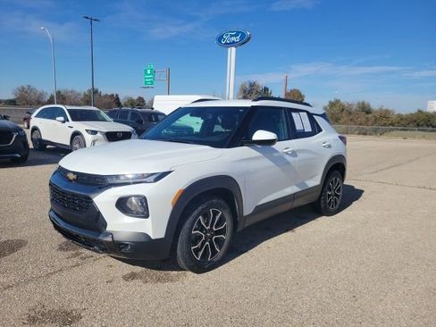 Used 2023 Chevrolet TrailBlazer ACTIV w/ Convenience Package image 17