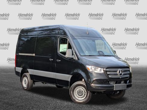 New 2025 Mercedes-Benz Sprinter 2500 image 2