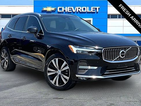 Used 2023 Volvo XC60 B5 Plus w/ Protection Package Premier FWD image 1