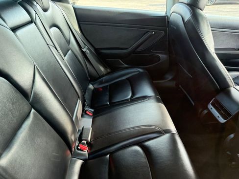 Used 2020 Tesla Model 3 Standard Range RWD image 30