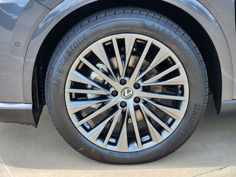 New 2025 Lexus RX 450h AWD w/ Luxury Package image 10