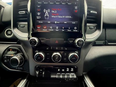 Used 2020 RAM 1500 Big Horn AWD/4WD image 27