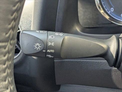 Used 2018 Toyota Corolla SE image 6