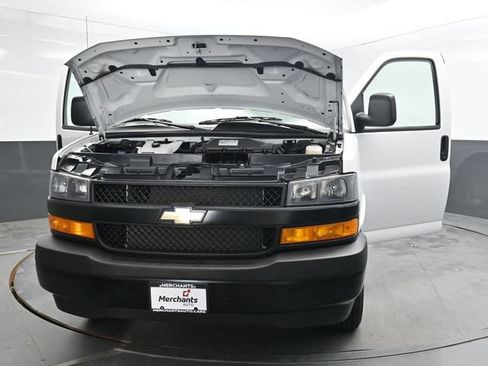Used 2024 Chevrolet Express 3500 LS RWD image 47