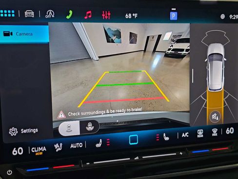 New 2026 Volkswagen Tiguan SE image 29