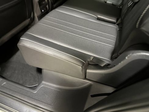 Used 2023 Volkswagen Tiguan SE R-Line FWD image 22