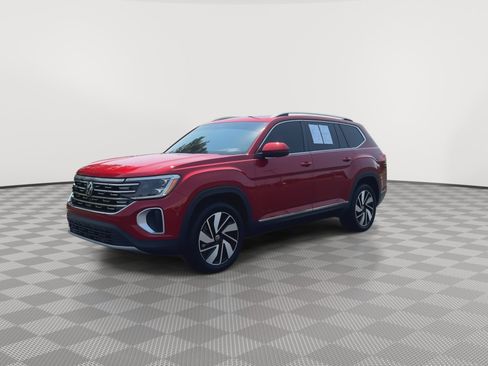 Used 2024 Volkswagen Atlas SEL AWD/4WD image 4