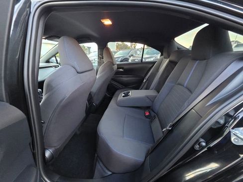 Used 2022 Toyota Corolla SE image 11