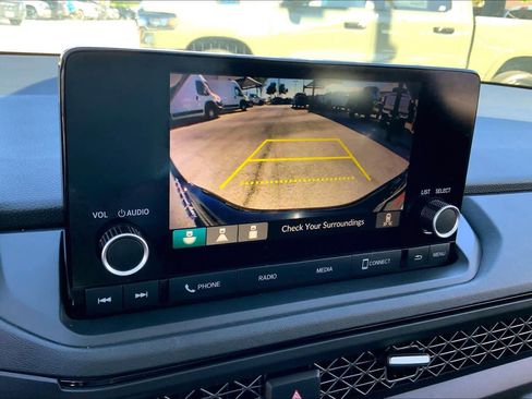 Used 2023 Honda Accord EX image 24