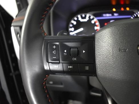 Certified 2025 Nissan Rogue SV AWD/4WD image 16