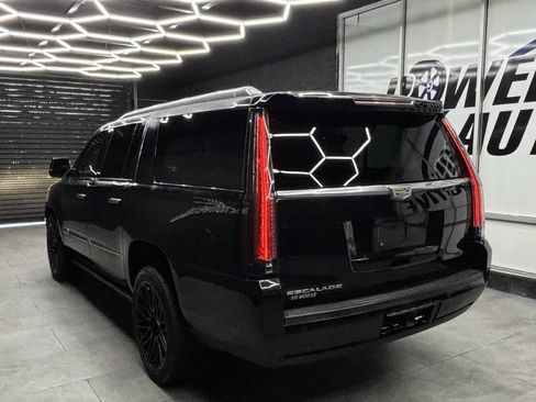 Used 2016 Cadillac Escalade ESV Platinum RWD image 7