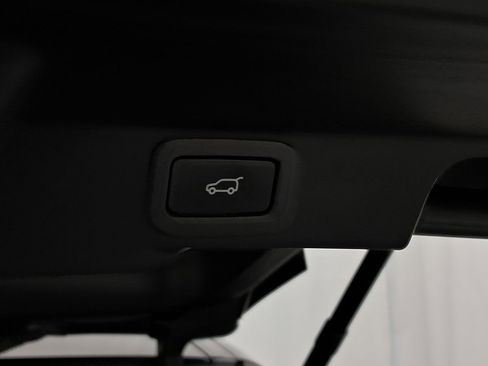 Used 2015 Land Rover Range Rover Sport HSE image 32