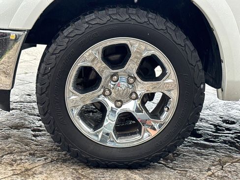 Used 2018 RAM 1500 Laramie w/ Convenience Group image 6