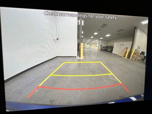 Used 2025 Hyundai Elantra SEL image 20