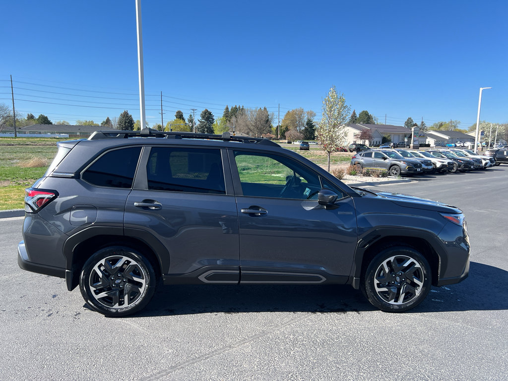 Used 2025 Subaru Forester Limited w/ Protection Package (1PH) AWD/4WD image 40