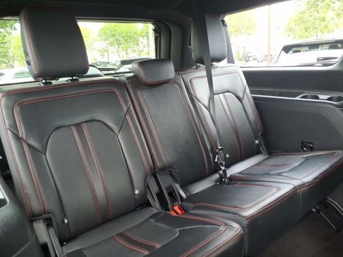 Certified 2023 Ford Expedition Max Limited AWD/4WD image 16