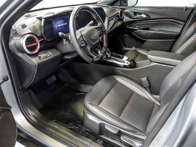 Certified 2024 Chevrolet Trax RS w/ Sunroof Package FWD image 14