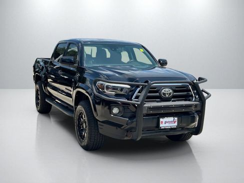 Used 2019 Toyota Tacoma SR5 AWD/4WD image 3