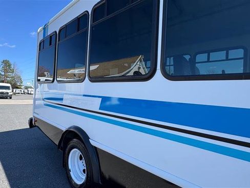 Used 2014 Ford E-450 and Econoline 450 Super Duty w/ Shuttle Bus Prep Package image 22