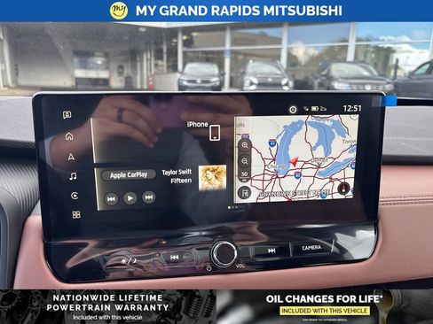 New 2025 Mitsubishi Outlander SEL image 22