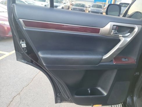 Used 2019 Lexus GX 460 Premium AWD/4WD image 18