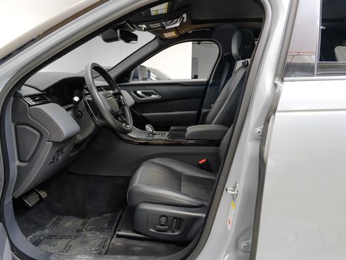 Used 2025 Land Rover Range Rover Velar Dynamic SE AWD/4WD image 4