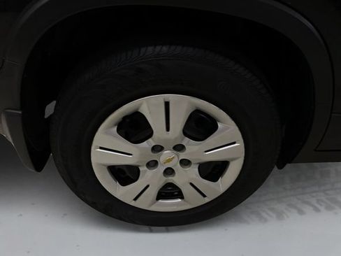 Used 2015 Chevrolet Trax LS w/ LPO, Protection Package FWD image 15